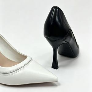 Escarpins de bureau élégants pour femmes à bout pointu et talons aiguilles fins, avec détails de couture - Product Image 3