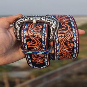 Ceinture en cuir Western sur mesure avec gravure complexe et boucle robuste pour l'usure du ranch - Product Image 1