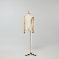 Nouveau produit : Mannequin de vitrine ajustable pour femme (haut du corps)
