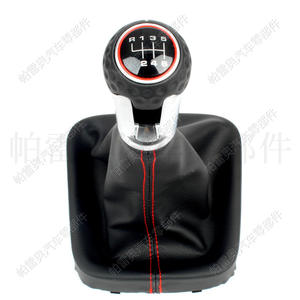 โฟล์คสวาเก้น กอล์ฟ 5 4 จีทีไอ 6 สปีดเกียร์ หัวเกียร์หุ้มหนัง ดีไซน์ตามหลักสรีรศาสตร์สำหรับเกียร์ธรรมดา - Product Image 1