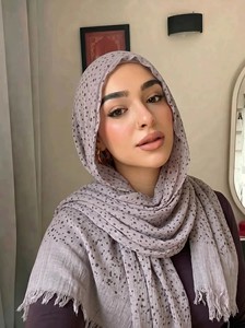 Nueva Colección de Hijabs Islámicos con Estampado de Puntos, Pañuelo de Rayón de Color Sólido al por Mayor, Chal Largo para Mujer, Hijab de Malasia - Product Image 6
