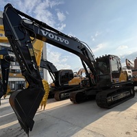 Excavatrice Volvo EC210 d'occasion, d'origine suédoise, 21 tonnes, 500 heures, diesel, sur chenilles, hydraulique, godet de 0,92 m, puissance de 110 kW, bon état