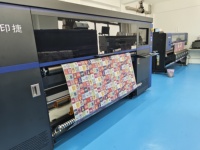 Plotter de Formato Grande y Estable de 1800 mm para Ropa Deportiva, Camisetas, Trajes de Baño, Impresoras de Inyección de Tinta de Fábrica de 1.9 m, 8 Impresoras de Sublimación I3200