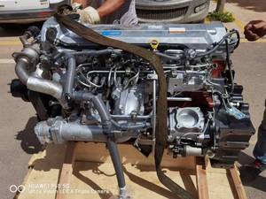 Bloque de cilindros de motor usado J05 J05E J08E J08C - Product Image 4