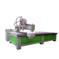 Routeur cnc multihead 3 axes 4 têtes 1325 routeur cnc pour sculpture sur bois avec système de contrôle DSP