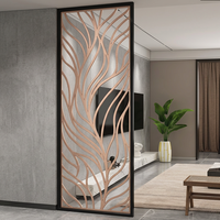 Paravent décoratif de luxe en acier inoxydable 304 découpé au laser pour la décoration d'une pièce, idéal pour les mariages, les hôtels et les halls d'entrée.