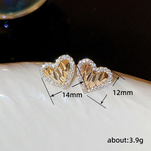 Orecchini a perno in metallo a forma di cuore, stile francese, con volant, gioielli chic per le orecchie, accessori eleganti di design per donna, da indossare tutti i giorni, regalo per feste - Product Image 4