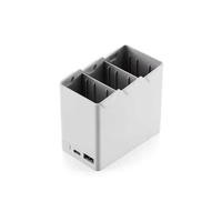 DJI 30W USB-C Two-Way Charging Hub untuk Baterai Mini 3 Pro Penyimpanan Baterai & Power Bank |   Plastik |   USA Tersedia di Stok