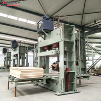 Presse hydraulique automatique robuste 500T 5000KN pour le travail du bois, le placage et la fabrication de panneaux en contreplaqué