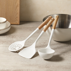 Kitchen Utensils Silicone Spatula Set 5 Pieces Wooden <b>Handle</b> Non Stick Cooking Tools For <b>Pan</b> Use - Product Image 4