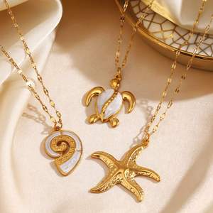 Collier Étoile de Mer Style <span class=keywords><strong>Océan</strong></span>, Plaqué Or 18K, en Acier Inoxydable, avec Tortue et Étoile de Mer Filetée - Product Image 2