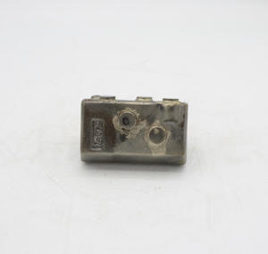 Pengelasan Trench pada Gigi Blok Ba04 <span class=keywords><strong>Bucket</strong></span> Pengeboran Pondasi dengan Mata Bor Peluru - Product Image 3