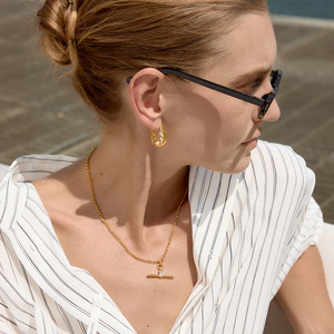 T Shape Zircon <b>Titanium</b> Steel Necklace Geometric Design Clavicle <b>Chain</b> For Women Everyday Wear - Product Image 3