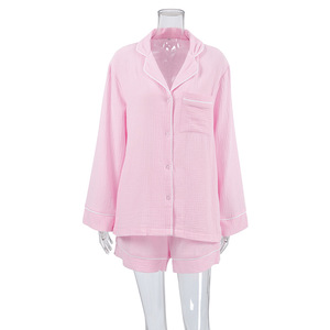 <span class=keywords><strong>Pigiama</strong></span> da donna <span class=keywords><strong>leggero</strong></span> e arioso in garza rosa increspata con bordo bianco, a maniche lunghe, personalizzabile OEM, all'ingrosso, per il relax notturno e l'uso quotidiano a casa - Product Image 1