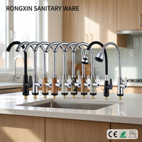Robinet de cuisine moderne en plastique ABS chromé à montage sur plan avec bec flexible rotatif à 360°