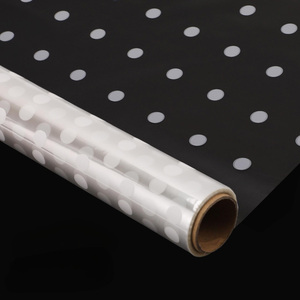 Rotoli di fogli di pellicola a punto bianco con stampa morbida e trasparente - Product Image 4