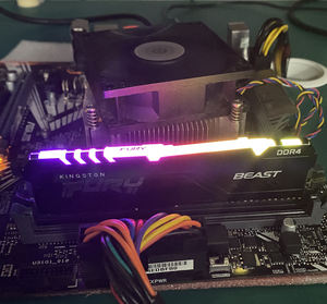 RGB <span class=keywords><strong>Fury</strong></span> <span class=keywords><strong>Beast</strong></span> 32GB <span class=keywords><strong>3200</strong></span> 3600MHz DIMM 288 พิน แรมสำหรับเล่นเกมส์ คอมพิวเตอร์ตั้งโต๊ะ XMP 1.35V DDR4 ECC มีสินค้าในสต็อก - Product Image 6