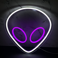 Enseigne néon LED personnalisée avec design d'icônes sur mesure pour un intérieur de jeu moderne, décoration murale artisanale pour des espaces mémorables