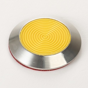 Advertencia <span class=keywords><strong>de</strong></span> indicador táctil <span class=keywords><strong>de</strong></span> acero inoxidable-Grado marino 316 con superficie <span class=keywords><strong>de</strong></span> diamante y patas <span class=keywords><strong>de</strong></span> tornillo - Product Image 3