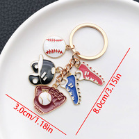 Porte-clés en alliage émaillé, thème baseball sportif et mode, avec breloques casquette de baseball, chaussure, balle et gants de baseball, pendentif pour sac de couple et porte-clés de voiture
