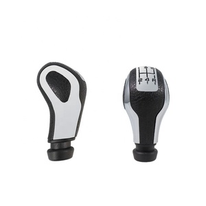 Pommeau de levier de vitesse en cuir suédé noir avec logo personnalisable pour <span class=keywords><strong>Peugeot</strong></span> – Amélioration premium de l'intérieur - Product Image 4