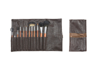 Baowang pinceaux de maquillage professionnels à manche en bois de haute qualité brochas de maquillaje avec logo personnalisé pour le maquillage des dames