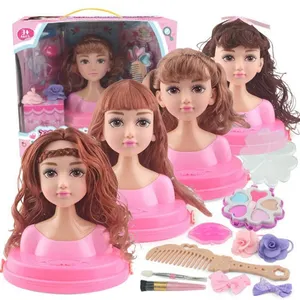 半身假装游戏漂亮的化妆游戏的女孩玩具头发娃娃头