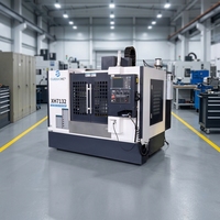 Centre d'usinage vertical CNC compact haute précision XH7132 pour l'usinage de petites pièces métalliques