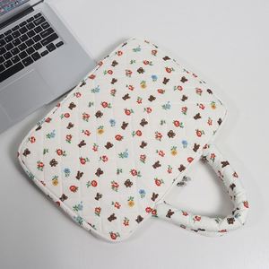 Linda Bolsa para Portátil Acolchada con Diseño Floral de Osos, Funda Protectora para Portátil de 14/16 Pulgadas con Asa, Estuche de Transporte Portátil para Mujeres - Product Image 4