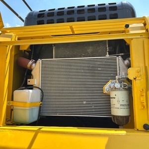 รถขุดตีนตะขาบ Komatsu PC350 มือสอง ขนาด 35 ตัน ใช้งานน้อย เหมาะสำหรับงานก่อสร้างหลายโครงการ - Product Image 5
