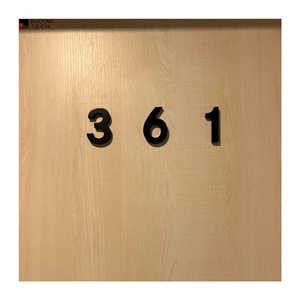 Plaque de porte personnalisée en acier inoxydable avec lettres dorées 3D pour numéros de maison, d'hôtel, d'appartement - Product Image 2