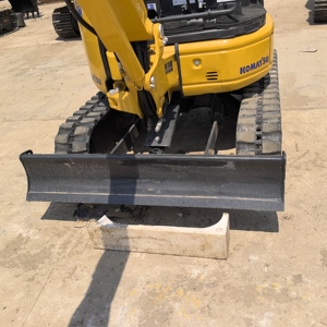 Miniexcavadora Komatsu PC20 Usada a Precio Accesible, Excavadora de Cadenas de 2 Toneladas de Segunda Mano, Komatsu PC20-3 en Venta - Product Image 5