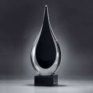 Regali creativi Tear Drop Trofeo Premio di Vetro di Arte su Base In Vetro Nero - Product Image 2