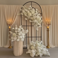 Ensemble de décoration de fond floral blanc pour mariage, chemin de table, centre de table, design de décoration, fleurs de fond