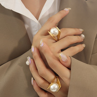 Vente en gros de bagues personnalisées en titane et acier inoxydable en forme de Y Bague haut de gamme en or rose plaqué or 18 carats à la mode