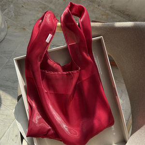 Wholesale Fashion Shopping Shiny Organza Tote Bag Transparent Yarn Hand Carry <b>Light</b> Make-up Bag with Custom Logo Label - Product Image 2