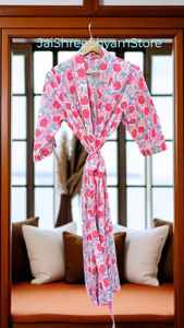 Bata estilo kimono de algodón con estampado floral tradicional para mujer, ideal para estar en casa, dormir, descansar y para el spa. - Product Image 2