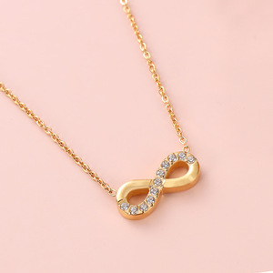 Collana da Donna Trendy <span class=keywords><strong>con</strong></span> Ciondolo <span class=keywords><strong>Infinito</strong></span> in Acciaio Inossidabile Placcato Oro 18K PVD, Impermeabile <span class=keywords><strong>con</strong></span> Zircone a <span class=keywords><strong>Cuore</strong></span>, Ideale per Feste e Fidanzamenti - Product Image 4