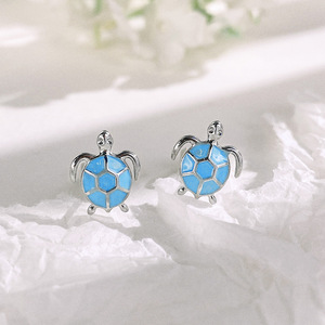 Orecchini a perno con tartaruga blu, smaltati, in ottone, a forma di animale marino, gioielli alla moda da donna, accessorio regalo - Product Image 2