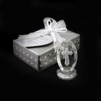 Croix Catholique en Cristal sur Socle, Favor de Baptême ou Baby Shower, Cadeau de Première Communion, Souvenir de Mariage, Article Religieux Mémorable