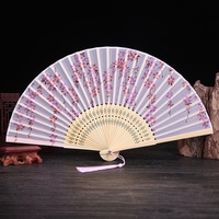 Éventail pliant en bambou de style japonais classique, motif fleur de cerisier, peinture ancienne, accessoire de danse, cadeau classique, vente en gros HZ