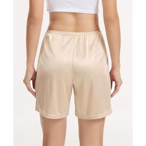Shorts tipo culotte personalizados para mujer, suaves, lisos, antideslizantes, ropa interior, pantalones cortos de satén sedoso para dormir, pantalones cortos para dama. - Product Image 3