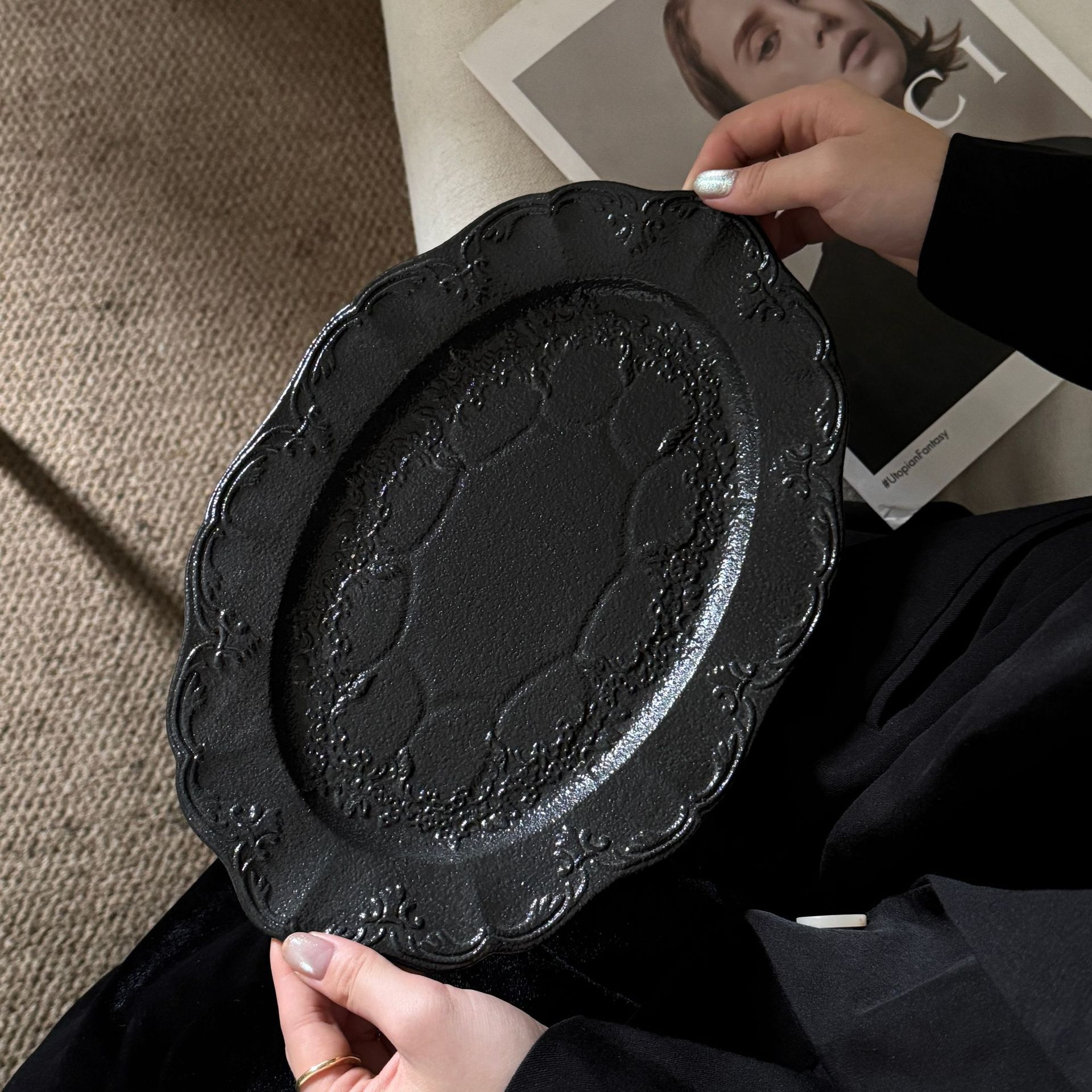 Matte black moonlight lace oval plate 30*20*2