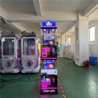 Máquina Expendedora Comercial de Regalos, Operada con Monedas, Personalizable, Máquina de Juego Expendedora de Peluches con Clip, Precio al por Mayor, Fabricante