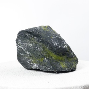 Pierre artificielle creuse réaliste pour masquer les tuyaux et pompes dans les jardins et cours arrière, résistante aux intempéries, vente en gros, OEM - Product Image 1
