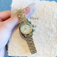Montre pour femme rétro avec lunette à engrenages, petit cadran TwoandaHalf Hand, bracelet en acier vintage, montre-bracelet à quartz