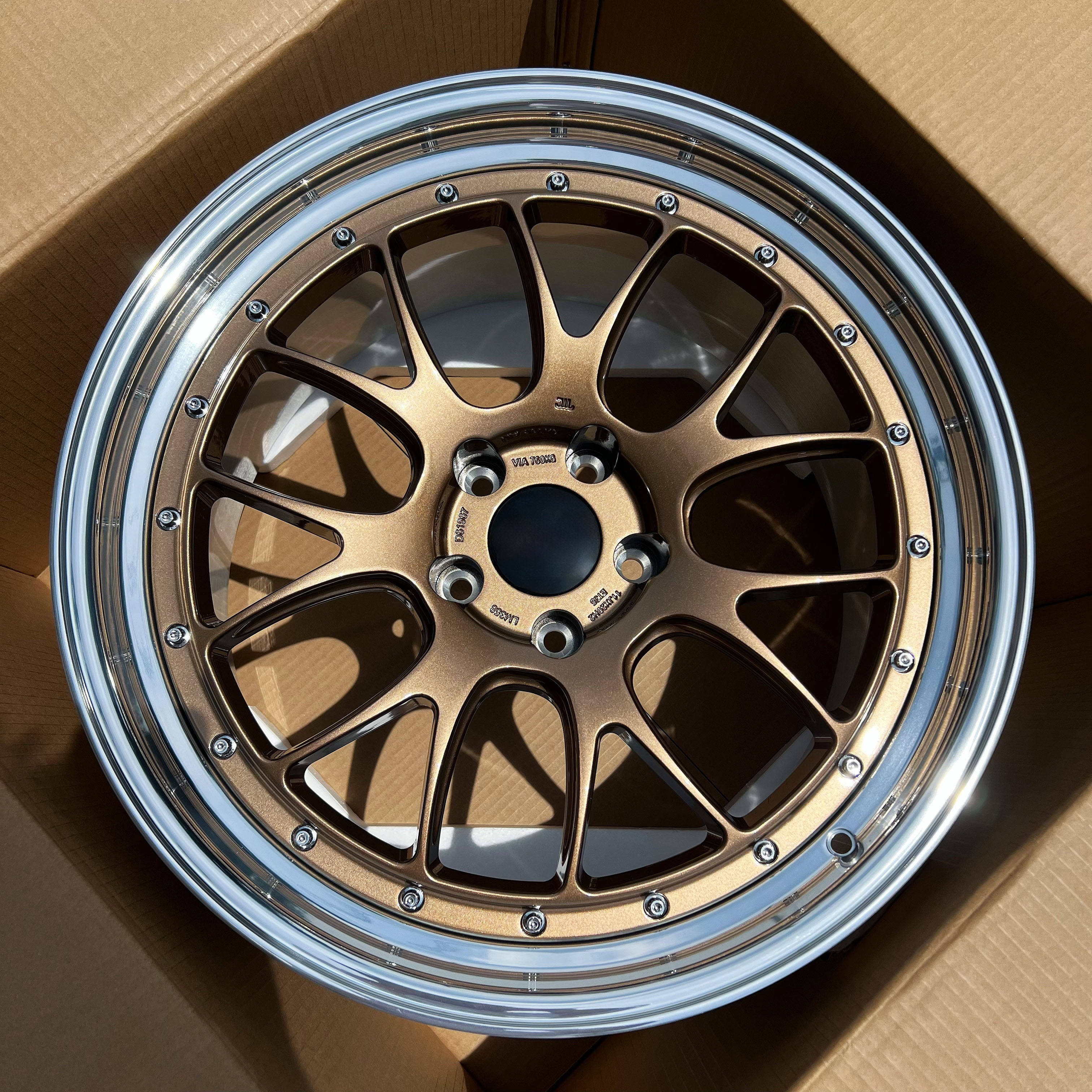 ทองคำเที่ยงคืนขัดเงา