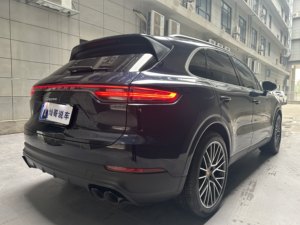 <span class=keywords><strong>Porsche</strong></span> <span class=keywords><strong>Cayenne</strong></span> 2019 3.0T DCB 340HP 8AT AWD SUV de Lujo Euro VI Usado - Product Image 4