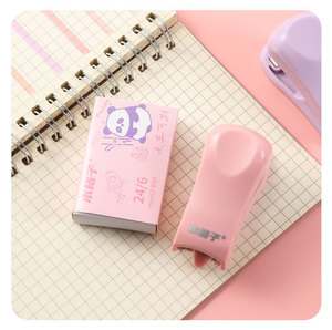 Mini <span class=keywords><strong>Engrapadora</strong></span> Manual de Plástico con Diseño de Dibujos Animados, Capacidad para 20-25 Hojas - Product Image 6
