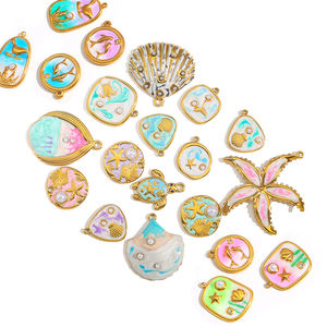 Dije Gradiente Marino Dorado | Dijes de Acero Inoxidable con <span class=keywords><strong>Esmalte</strong></span> y Baño de Oro PVD de 18K para Fabricación de Joyería DIY | Impermeable e Hipoalergénico - Product Image 1